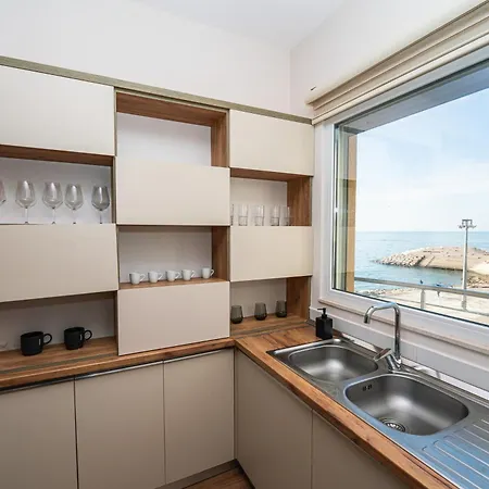 Poseidon Nest 2br Panoramic Sea View Office Durrës