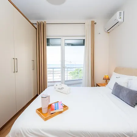 Beachfront 2Br Apartment Panoramic Sea View Office アパート ドゥラス
