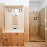 アパート Poseidon Nest - 2br, 360 Sea View, Office ドゥラス