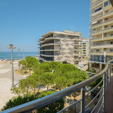 Poseidon Nest - 2br, 360 Sea View, Office, Pool شقة