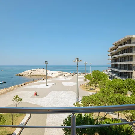 Poseidon Nest - 2br, 360 Sea View, Office, Pool شقة دراس