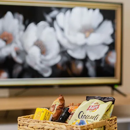 Poseidon Nest - 2br, 360 Sea View, Office Apartment Durrës