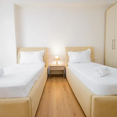 شقة Poseidon Nest - 2br, 360 Sea View, Office, Pool
