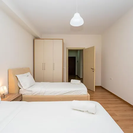 Poseidon Nest - 2br, 360 Sea View, Office * Durrës